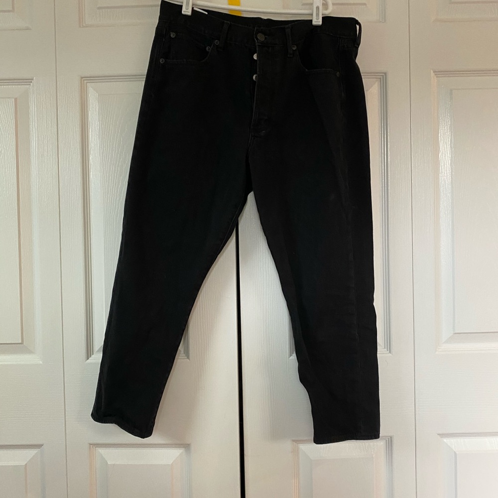 ✨Extra Cropped Black Mom Jeans ✨